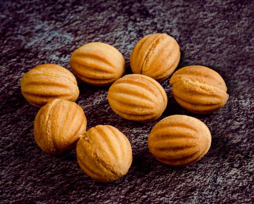 Nuts with condensed milk 8 pcs - 1 - Pica Lulū