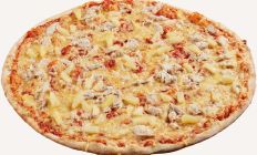 Photo Chicken pizza with pineapple - Pica Lulū